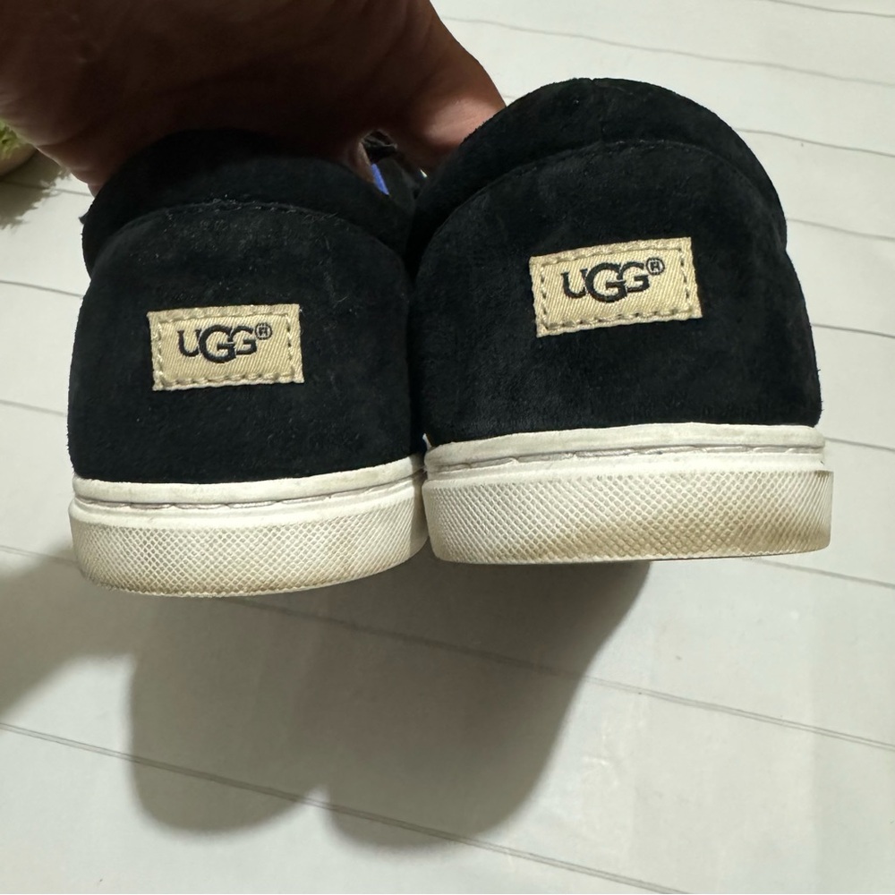 UGG Karine‎ Black Suede Leather Sneakers Shoes Style 1015044 Women’s Size 9 - Picture 5 of 7